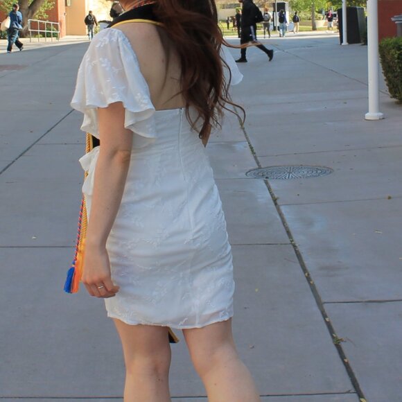 APHRODITE MOLDED BUST ANGEL SLEEVE WRAP DRESS EMBROIDERED WHITE - Picture 10 of 13